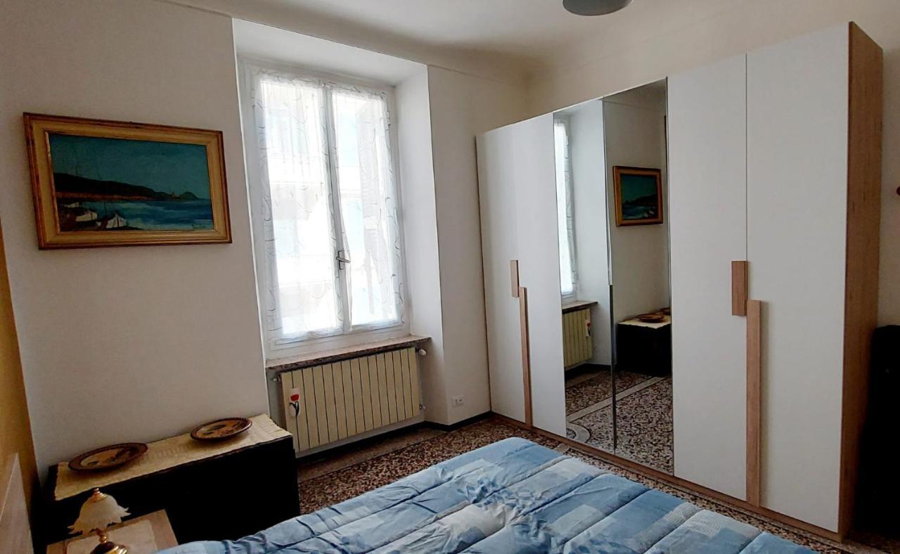Ca' Mariuccia. Appartamento A Un Passo Dal Mare Savona Buitenkant foto